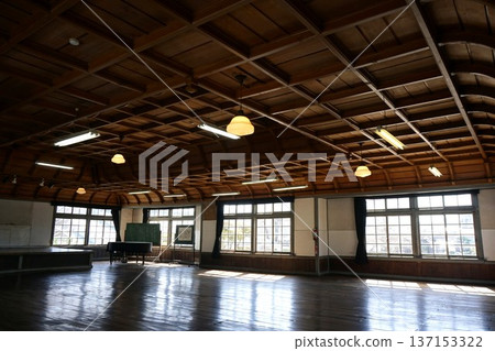 舊東海小學小學建築:岡山縣真谷市的歷史建築(原名Maniwa-gun Kisencho) 舊東海小學小學建築:岡山縣真谷市的歷史建築(原名Maniwa-gun Kisencho) 137153322