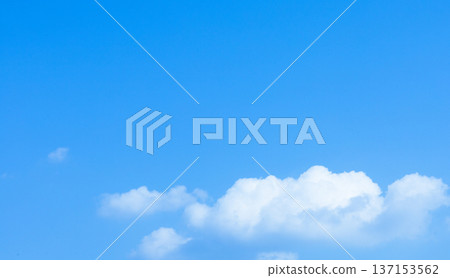 A simple image of a refreshing blue sky and white clouds 137153562