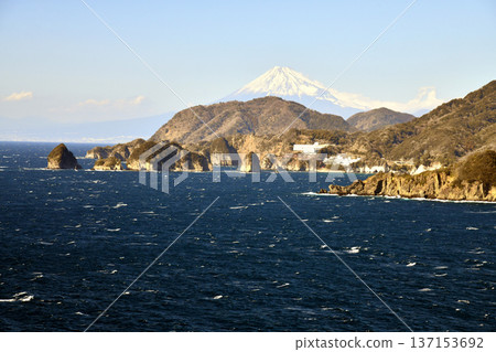 View of Mt. Fuji from Dogashima Pass (Nishiizu Town, Shizuoka Prefecture) [February 2026] 137153692