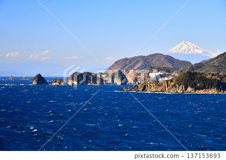 View of Mt. Fuji from Dogashima Pass (Nishiizu Town, Shizuoka Prefecture) [February 2026] 137153693