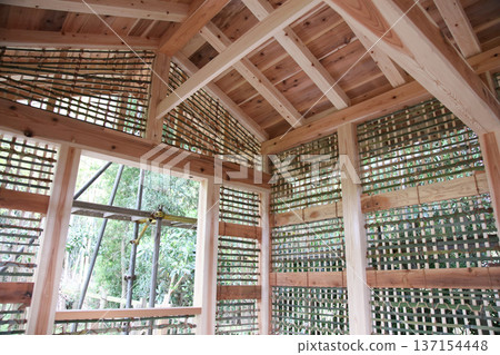 正在建造的日本房屋 正在建造的日本房屋 137154448