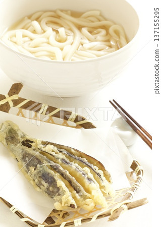 Noodle tempura 137155295