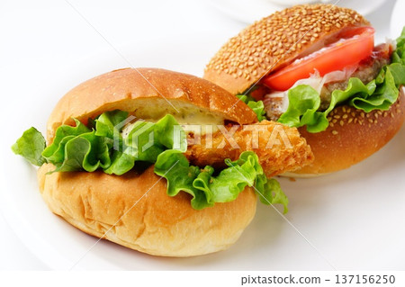 漢堡和魚肉漢堡 137156250