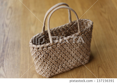 用工藝帶製作的包包 用工藝帶製作的包包 137156391
