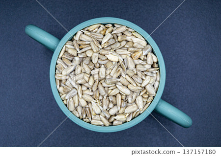beautiful texture ripe of natural sunflower seeds on background 137157180