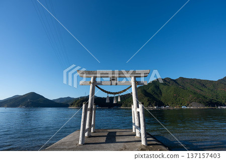 惠布都神社鳥居正面 137157403