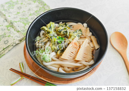 油菜花竹筍烏龍麵 137158832