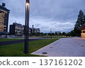 Dusk Square 137161202