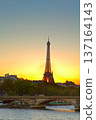Eiffel tower at sunset, Paris 137164143