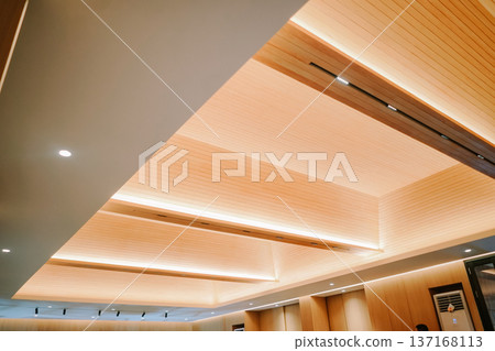 Modern Wooden Paneled Ceiling with Integrated Lighting Design 137168113