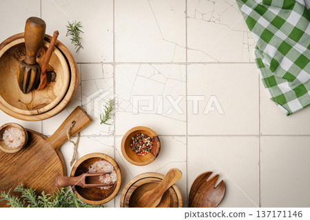 kitchen utensils or cooking tools 137171146