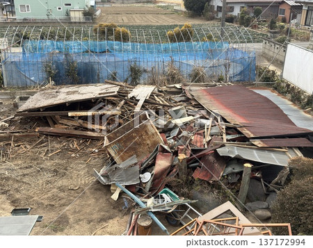 House demolition site: Showa era wooden old house 137172994