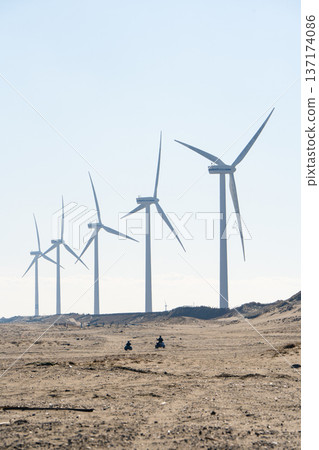 Windmills and buggies at Hikawahama Beach 137174086
