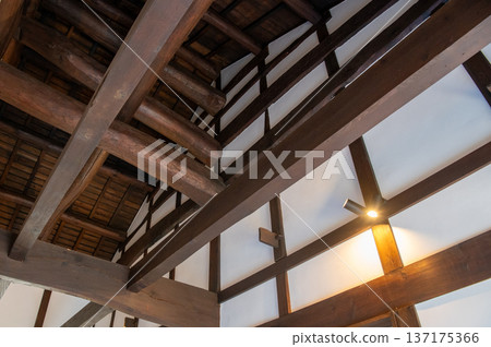 翻修過的老房子 137175366