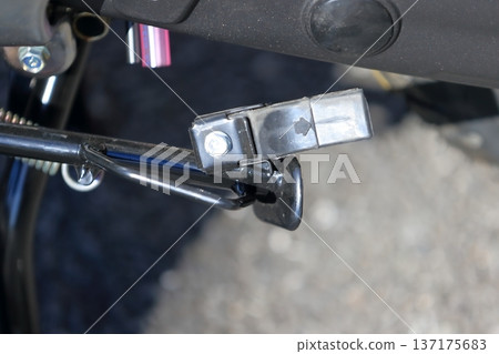 Moped (side stand) Moped (side stand) 137175683