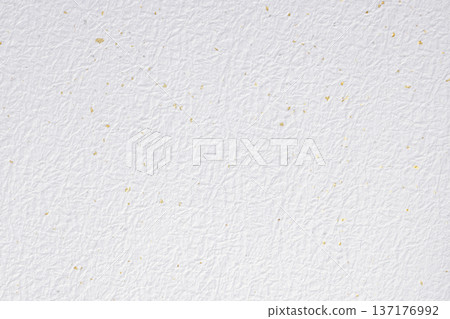 White Japanese-style background texture material with the texture of gold and silver sprinkled ceremonial paper 137176992