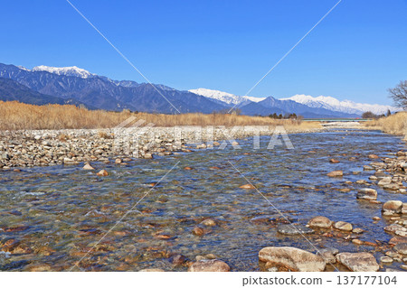 Azumino Early Spring Song: The Hodaka River and the Northern Alps Azumino Early Spring Song: The Hodaka River and the Northern Alps 137177104