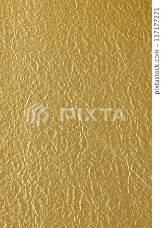 Japanese-style background with the texture of gold crumpled Japanese paper 137177271