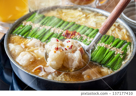 Fukuoka's famous motsunabe 137177410