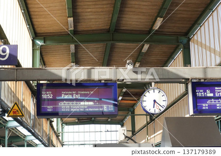Electronic sign for Paris on the station platform Electronic sign for Paris on the station platform 137179389