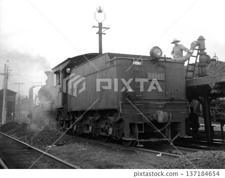 Hachiroku waiting at the engine depot Hachiroku waiting at the engine depot 137184654