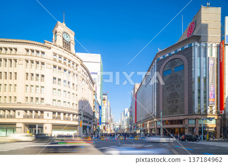 Tokyo Ginza Pedestrian Street 137184962
