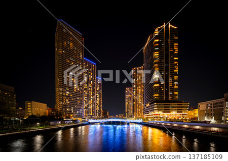 Tokyo Harumi Kachidoki Tower Apartments Night View 137185109