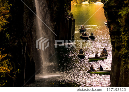 高千穗保志真正的瀑布 137192823