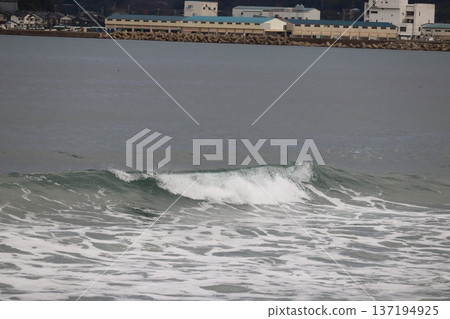 Drops of Waves 137194925