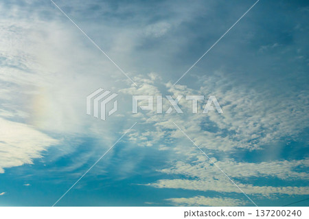 秋日傍晚的天空，藍天白雲 03 137200240