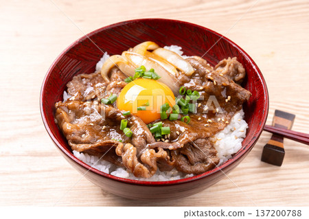 Wagyu beef bowl 137200788