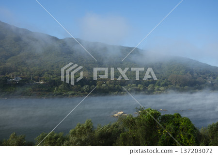 Han River bike path 137203072