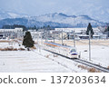 【山形線】新幹線翼號列車從高畑站出發 137203634