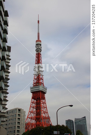 Streets with a view of Tokyo Tower Streets with a view of Tokyo Tower 137204285