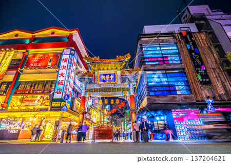 Yokohama cityscape in Japan, auspicious for the Chinese New Year. The transformation of Yokohama Chinatown. A capsule toy specialty store on the "right side" of the Chinatown Zenrinmon Gate. Yokohama cityscape in Japan, auspicious for the Chinese New Year. The transformation of Yokohama Chinatown. A capsule toy specialty store on the "right side" of the Chinatown Zenrinmon Gate. 137204621