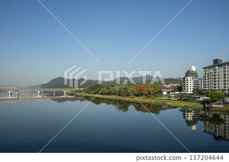 Han River bike path 137204644