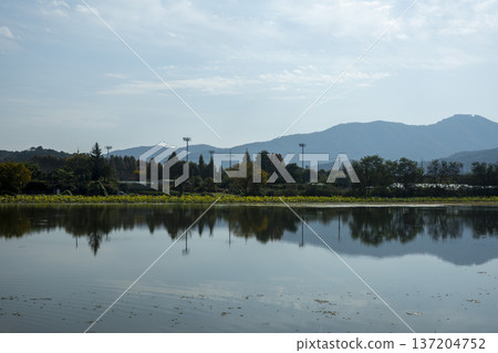 Han River bike path Han River bike path 137204752