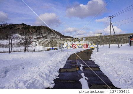 戶別水壩和關閘 137205451