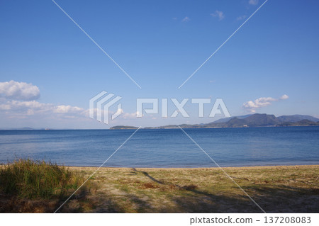 香川縣豐島的海濱風光 香川縣豐島的海濱風光 137208083