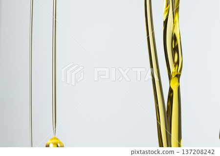 Abstract oil splashes and drips for luxury design Abstract oil splashes and drips for luxury design 137208242