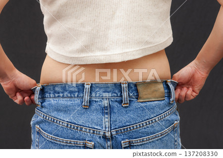 Japanese, woman, young, body, body parts, waist, chubby, obesity, stomach, waist, waistline, diet Japanese, woman, young, body, body parts, waist, chubby, obesity, stomach, waist, waistline, diet 137208330