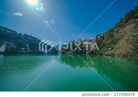 Beautiful scenery seen from a sightseeing boat at Shogawa Gorge Beautiful scenery seen from a sightseeing boat at Shogawa Gorge 137208370