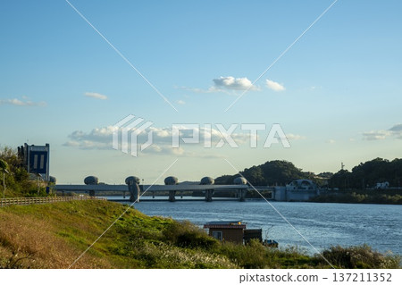 Han River bike path 137211352