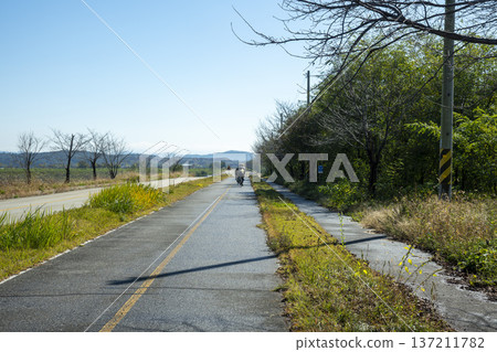 Han River bike path Han River bike path 137211782