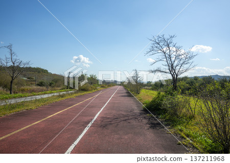 Han River bike path Han River bike path 137211968