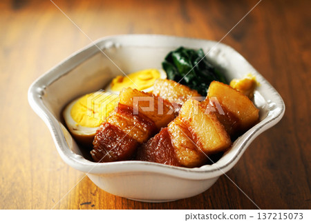 Braised boiled egg with pigs Braised boiled egg with pigs 137215073