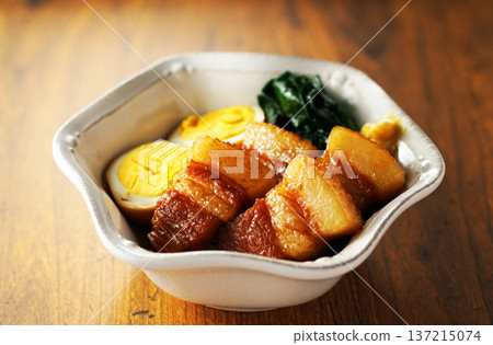 Braised boiled egg with pigs Braised boiled egg with pigs 137215074