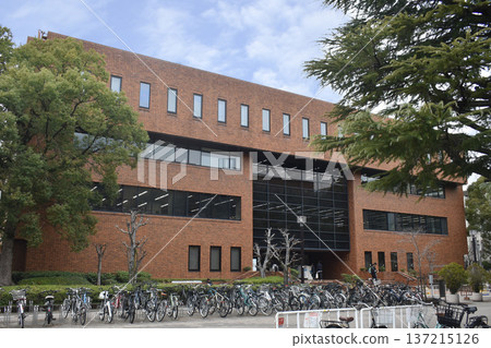 Kyoto University Kyoto University 137215126