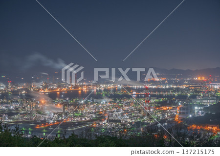 Beautiful factory night view of Mizushima Complex in Kurashiki City, Okayama Prefecture, Japan 137215175