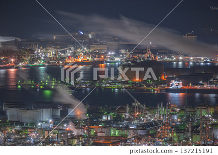 Beautiful factory night view of Mizushima Complex in Kurashiki City, Okayama Prefecture, Japan Beautiful factory night view of Mizushima Complex in Kurashiki City, Okayama Prefecture, Japan 137215191